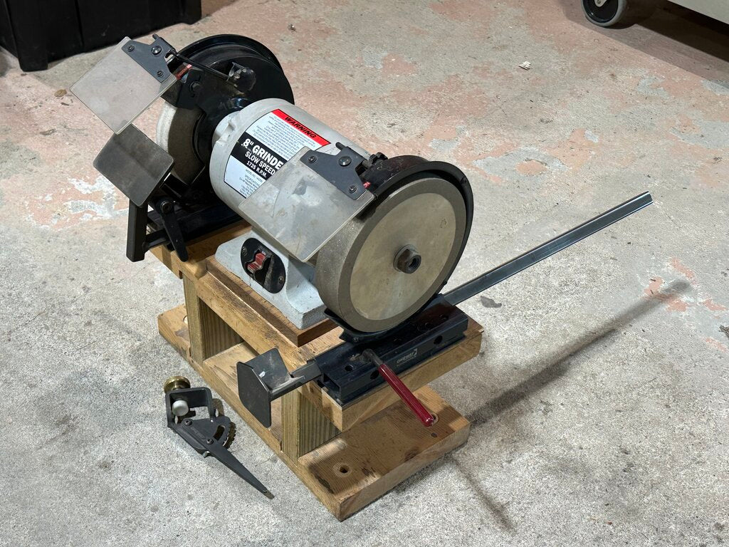 Slow Speed Bench Grinder / Sharpening Center