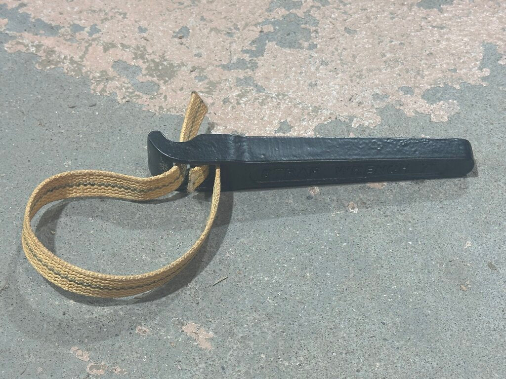 Strap Wrench