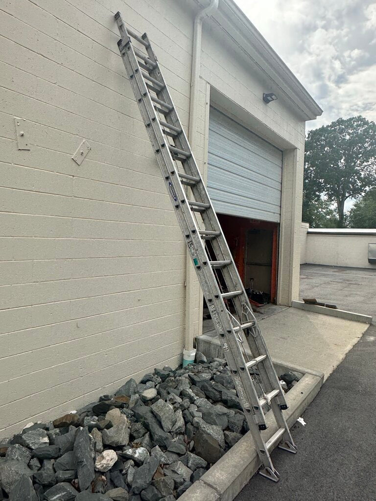 Aluminum Extension Ladder