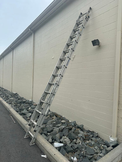 Aluminum Extension Ladder