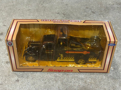 Diecast 1934 Ford Tow Truck Replica