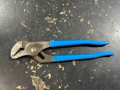 Tongue and Groove Slip Joint Plier