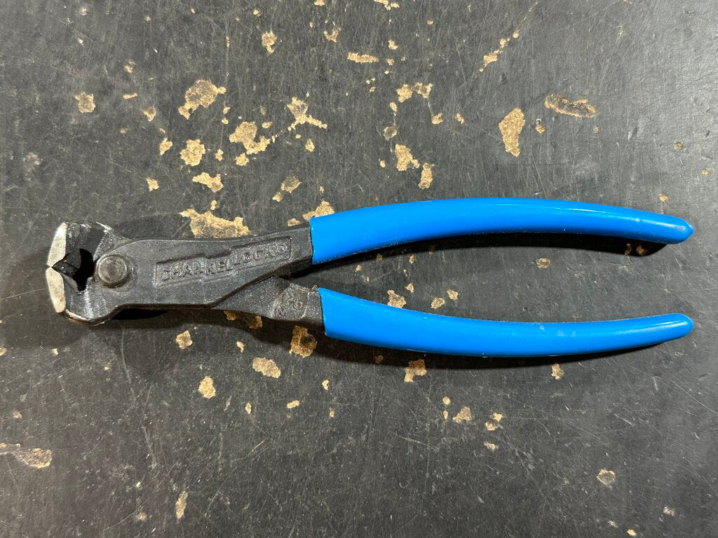 Cross Cutting Pliers with End Cutter