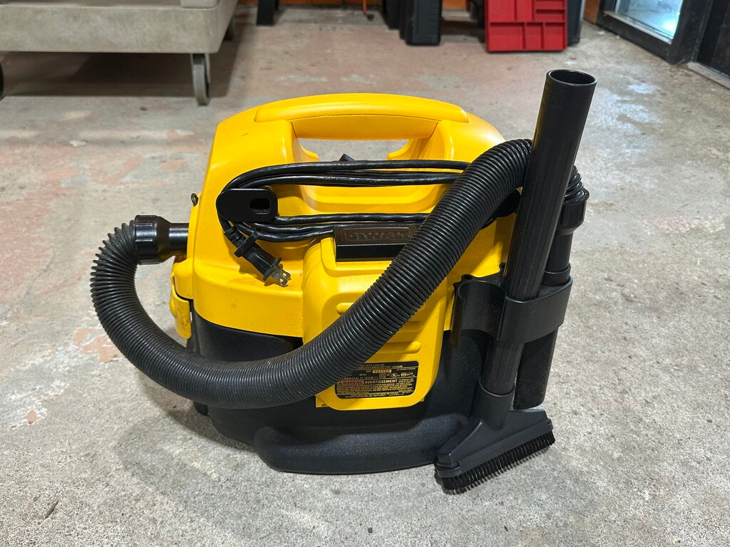 Corded/Cordless Wet/Dry Shop Vacuum