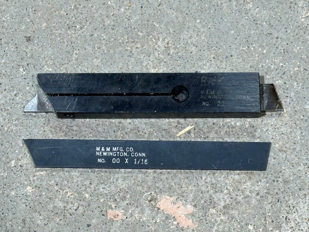 Precision Lathe Tool Holder With Replaceable HSS Tool Blade