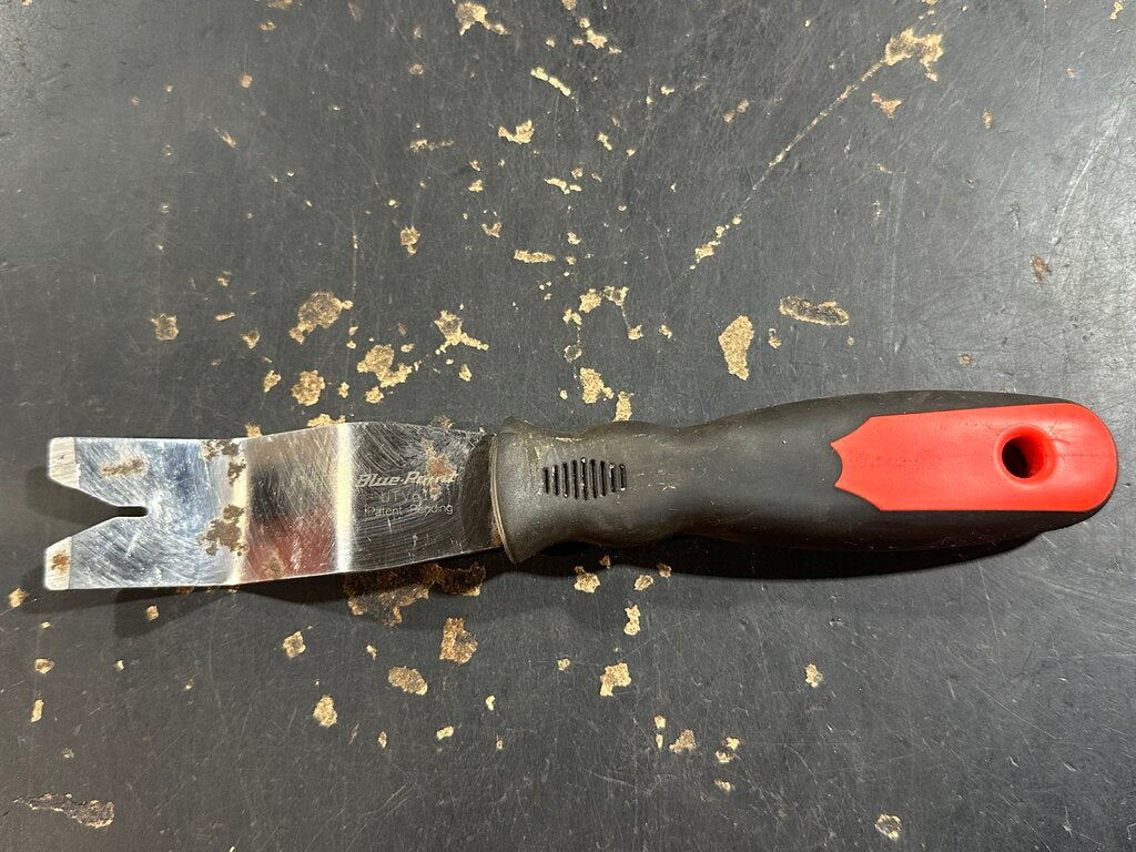 V Double Step Blade Door Panel Tool