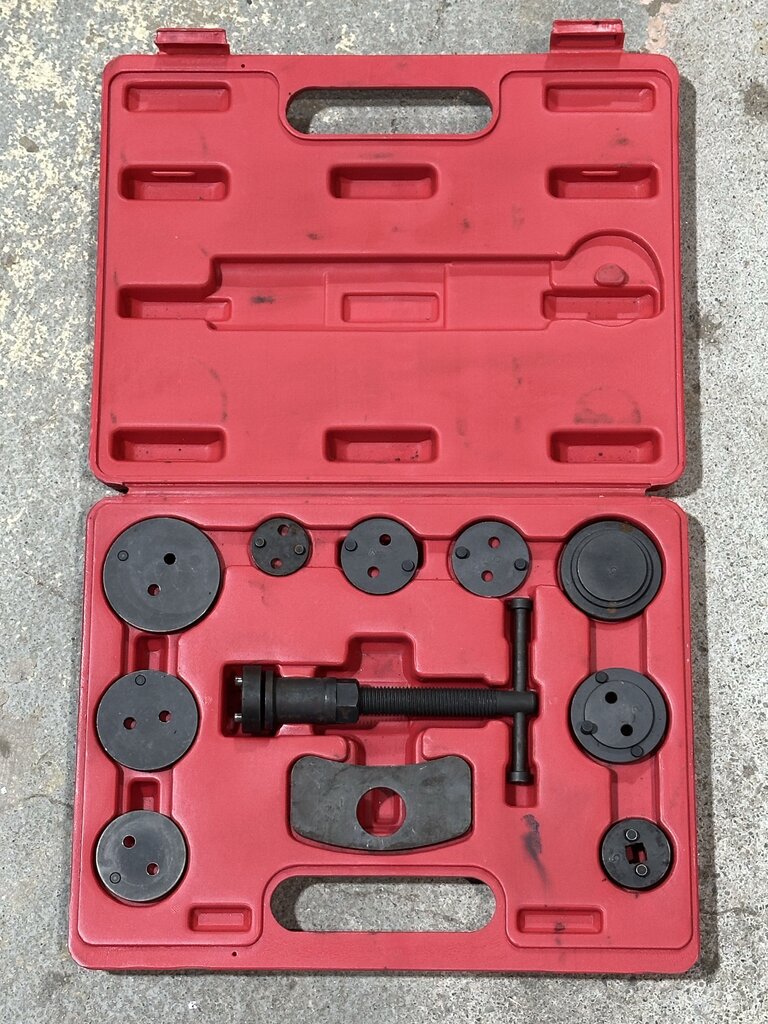 Disc Brake Pad and Caliper Service Tool Kit