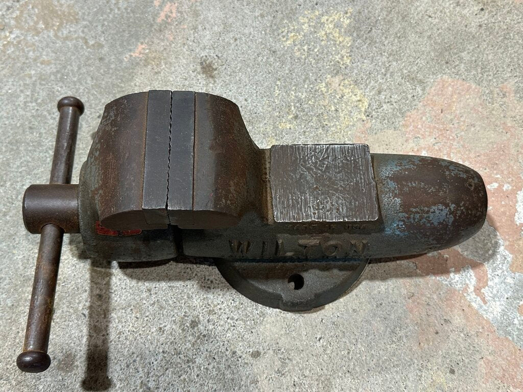 "Bullet" Bench Vise