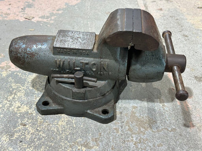"Bullet" Swivel Bench Vise
