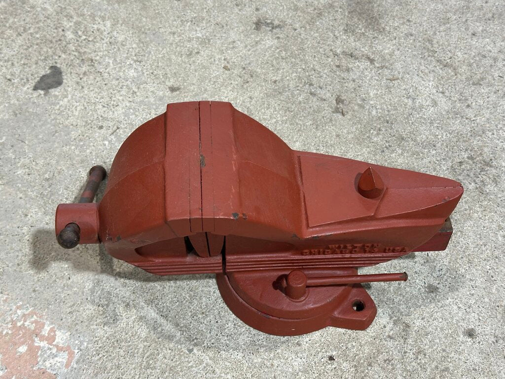 Swivel Bench Vise