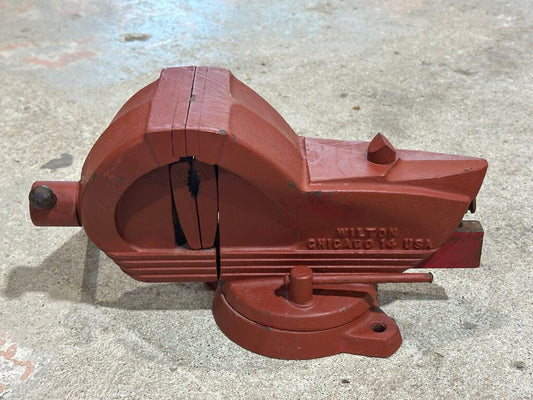 Swivel Bench Vise