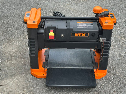 Benchtop Thickness Planer with Granite Table