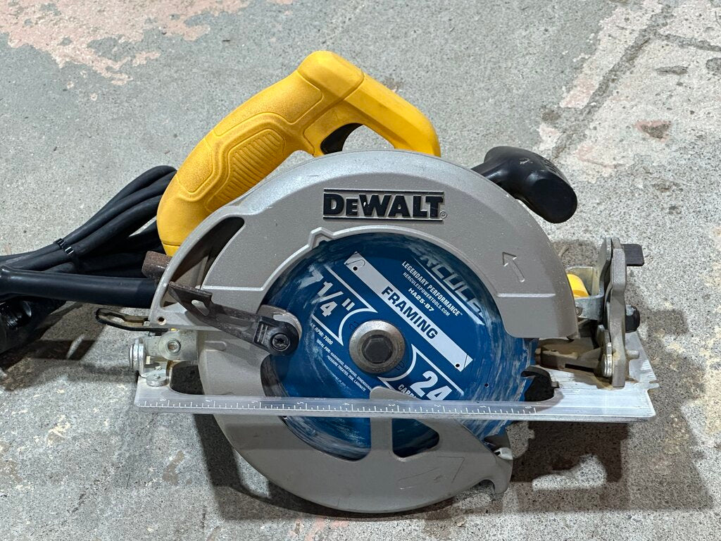 Corded Lightweight Circular Saw