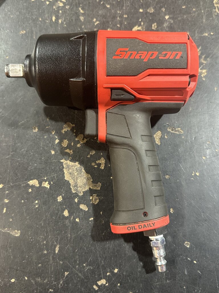 Pneumatic Impact Wrench