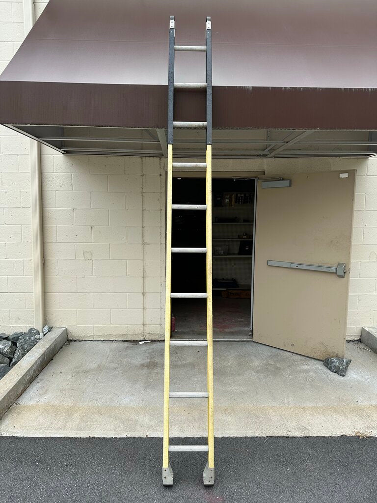 Fiberglass Manhole Ladder