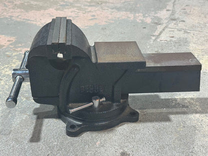 Heavy-Duty Bench Vise with Swivel Base