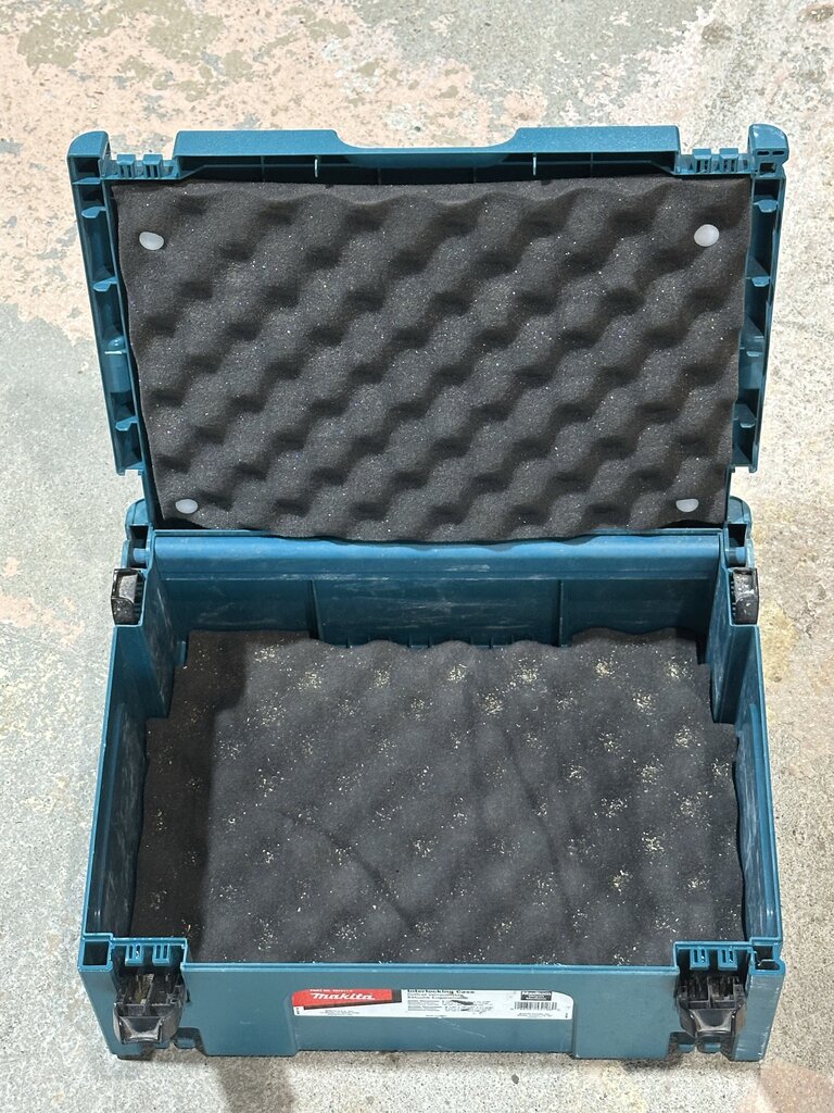 Medium Interlocking Case