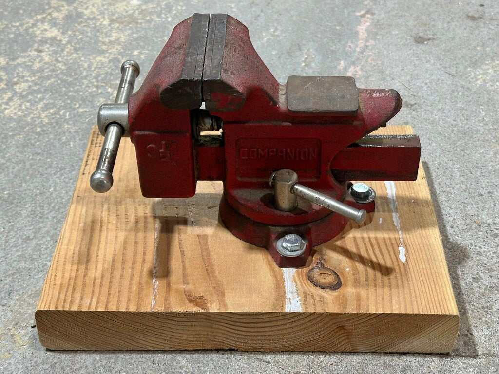 Swivel Bench Vise