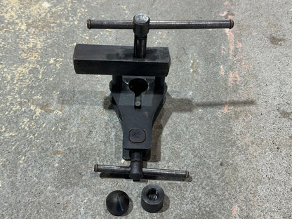 Brake Line Flaring Tool with Rotating Die Heads