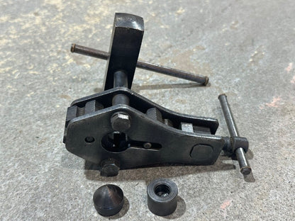 Brake Line Flaring Tool with Rotating Die Heads