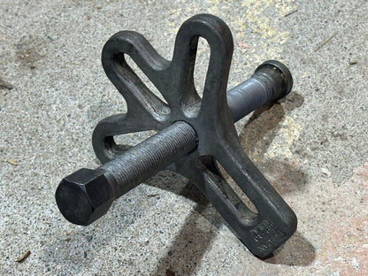Heavy-Duty Universal Hub and Flange Puller