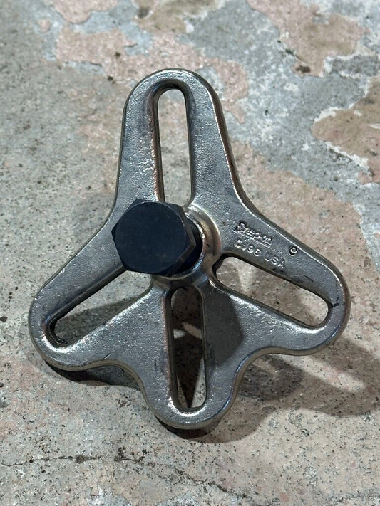 Four-Way Slotted Yoke Puller