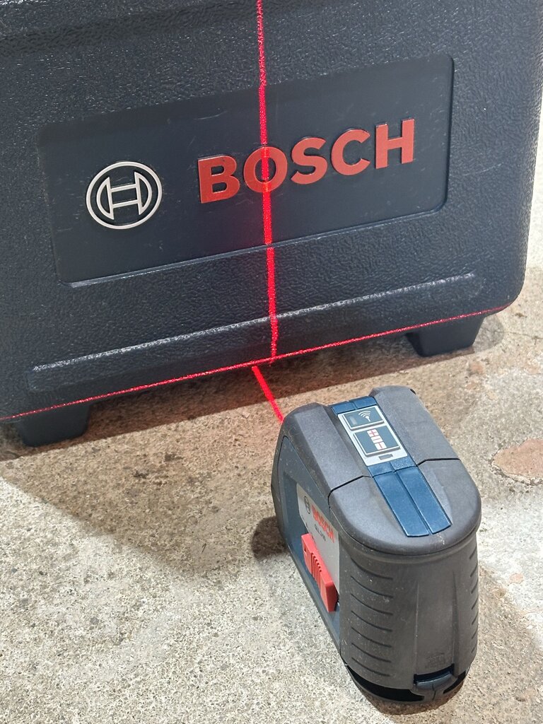 Self-Leveling Cross-Line Laser Kit