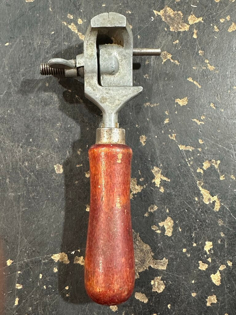 Machinist Hand Vise With Wood Handle
