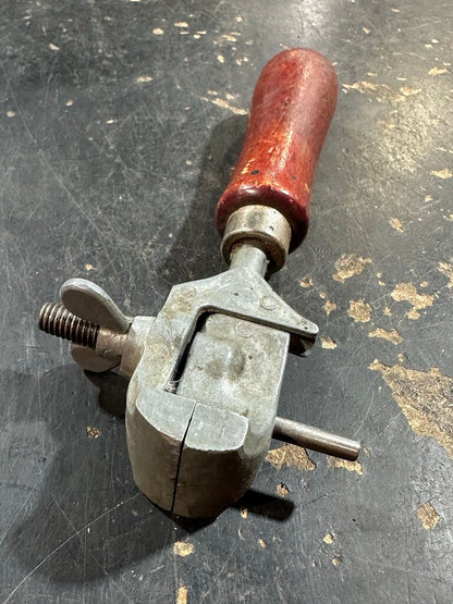 Machinist Hand Vise With Wood Handle