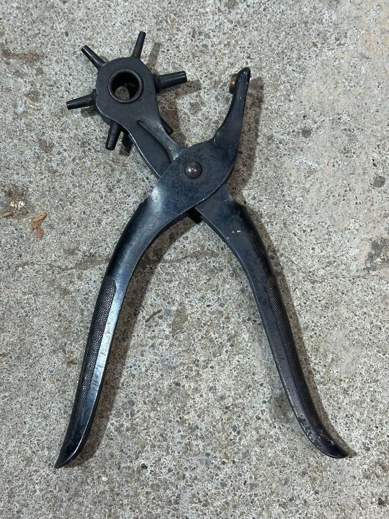 Revolving leather Punch