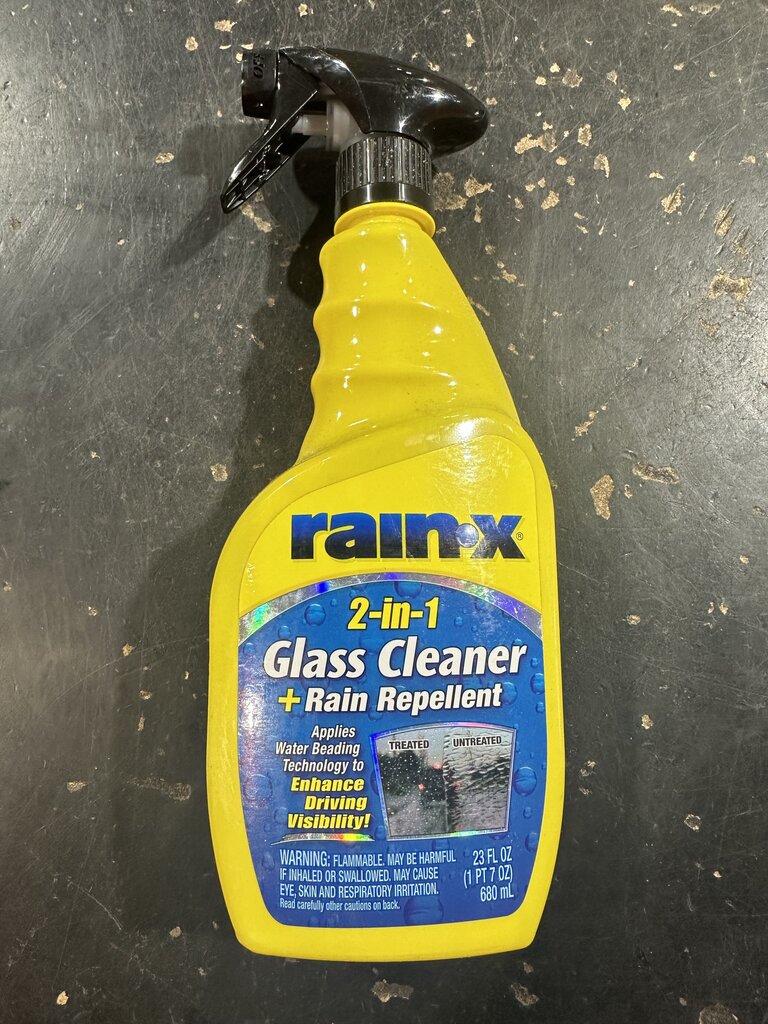 2-in-1 Glass Cleaner + Rain Repellent