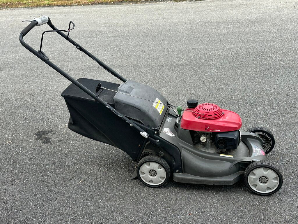 Self-Propelled Gas Lawn Mower