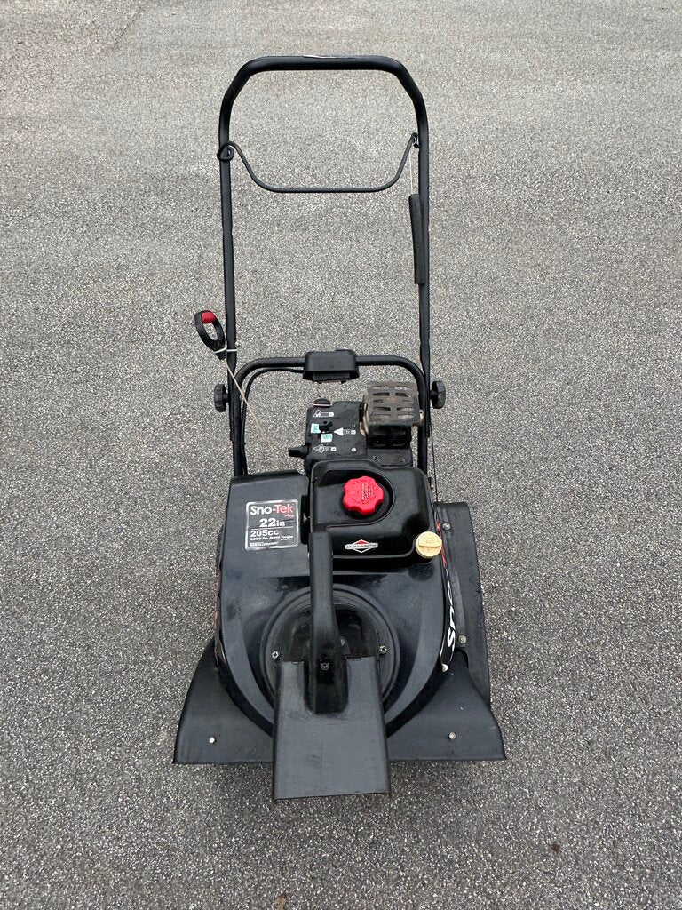 4-Cycle Snow Thrower With Electric Start