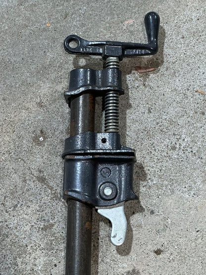 Heavy-Duty Pipe Clamp