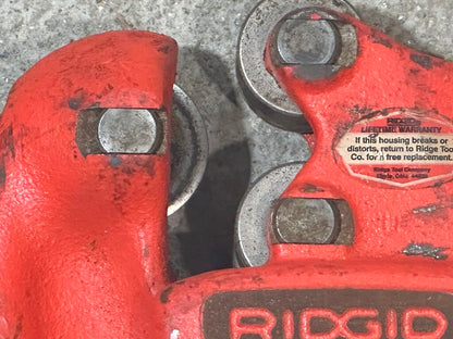 Adjustable Heavy-Duty Pipe Cutter