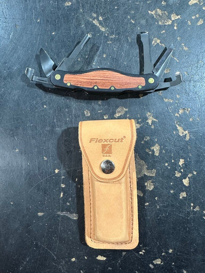 Carvin’ Jack Multi-Tool Wood Carving Knife
