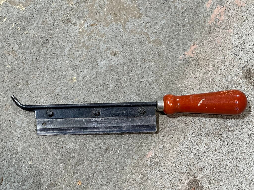 Fine-Tooth Veneer Saw With Wooden Handle