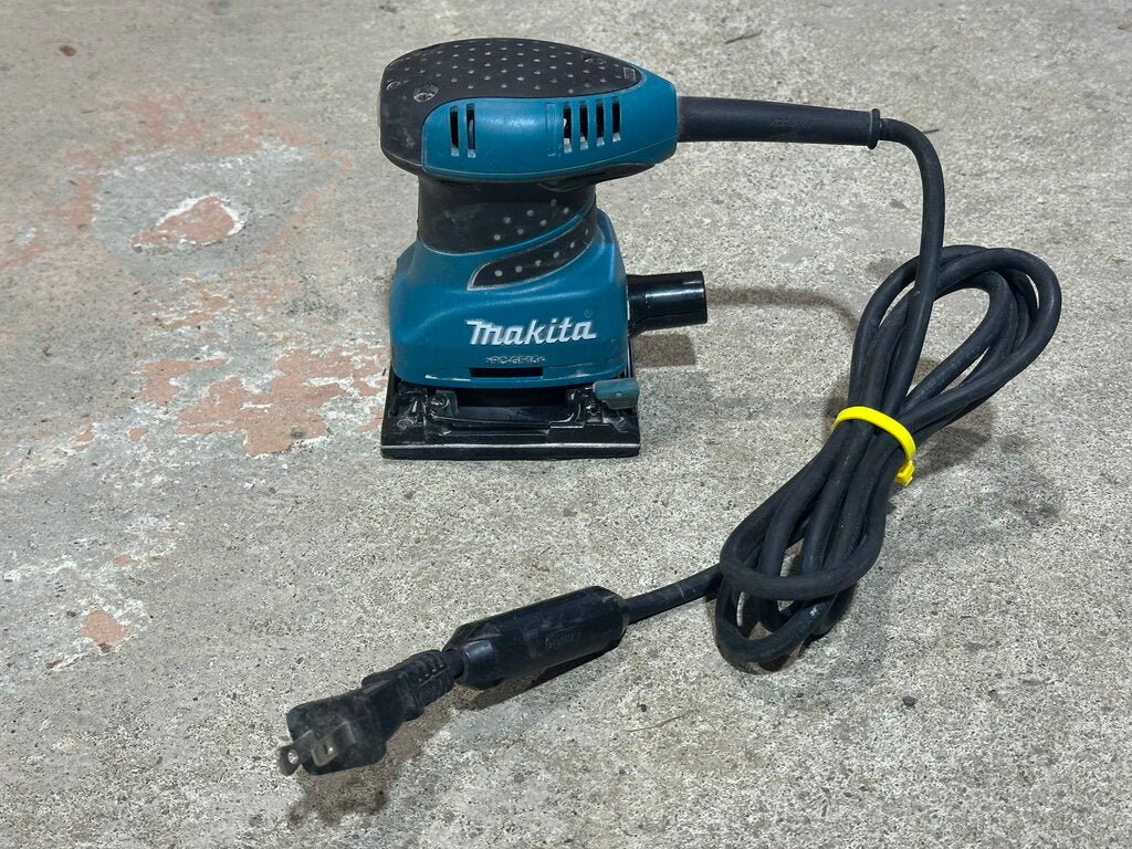 Corded 1/4 Sheet Finishing Sander