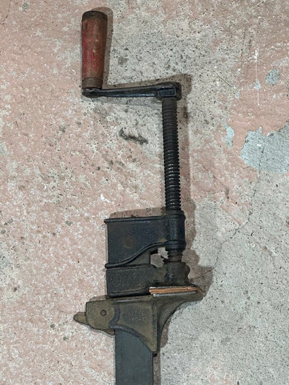 Heavy-Duty Steel Bar Clamp