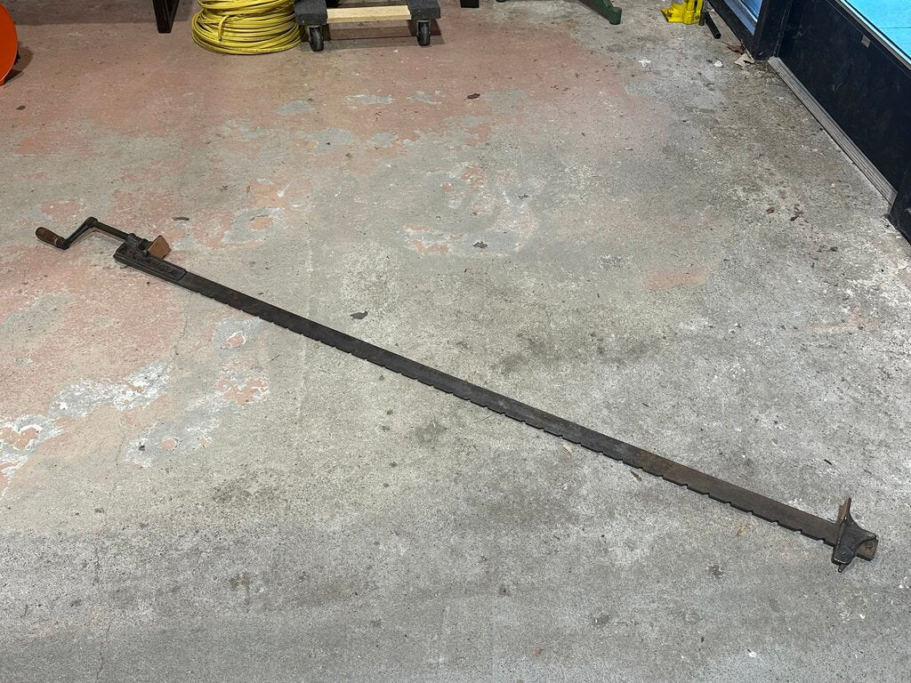 Heavy-Duty Steel Bar Clamp