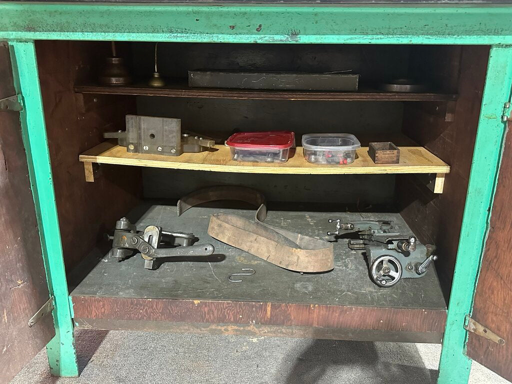 9" Metalworking Lathe With Cabinet & Tooling