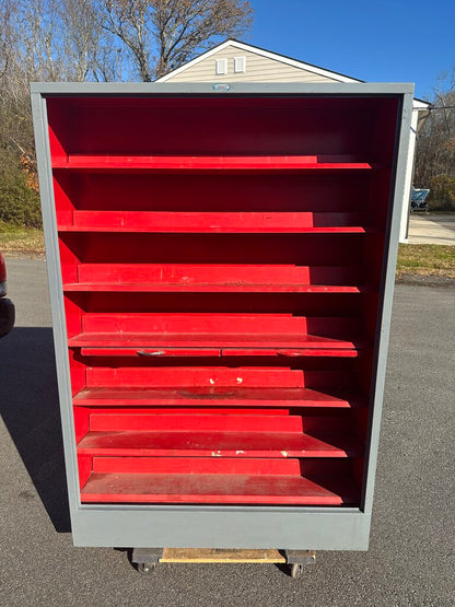 Industrial Storage Cabinet With 2 Pull-Out Work Shelves