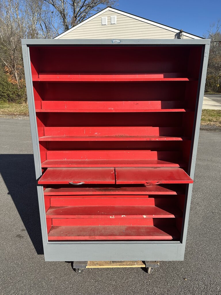 Industrial Storage Cabinet With 2 Pull-Out Work Shelves