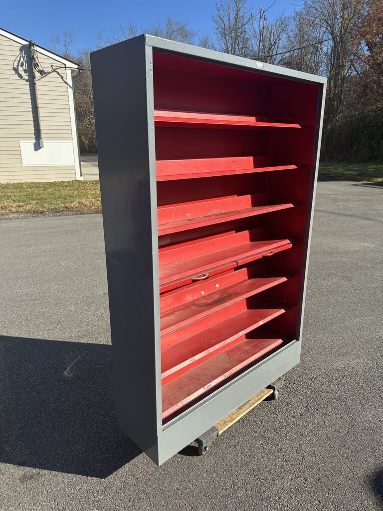 Industrial Storage Cabinet With 2 Pull-Out Work Shelves